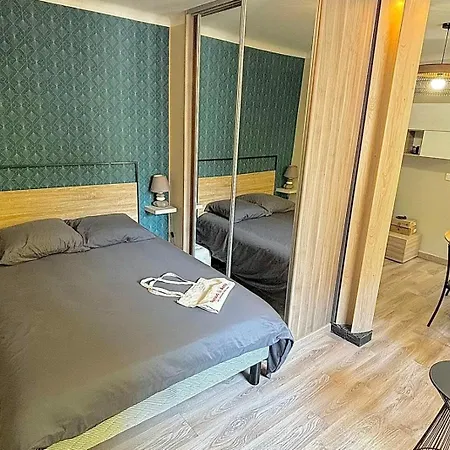 Cosy One Bedroom To Nice