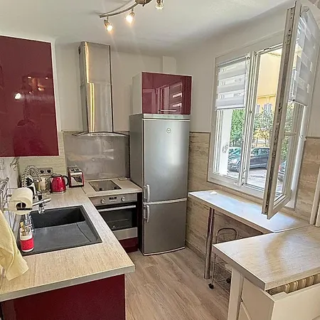 Cosy One Bedroom To * Nice