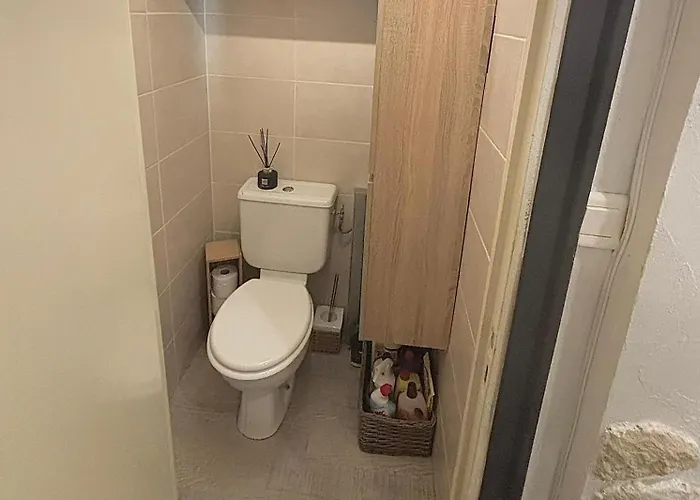 Cosy One Bedroom To 아파트 니스