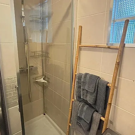 Cosy One Bedroom To